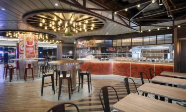 MSC World Atlantic 2028, Pizza et Burger
