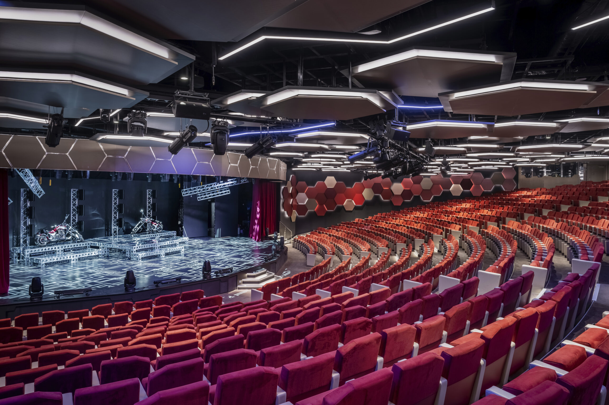 MSC World Atlantic 2028, World Theatre